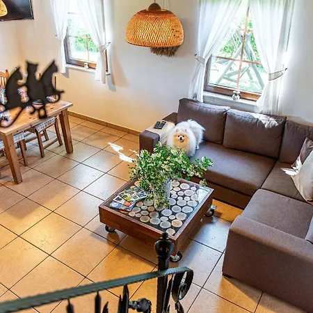 Rajski Nad Jeziorem Radacz 펜션 *