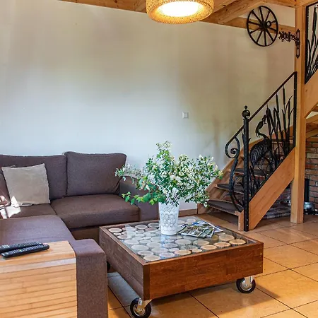 펜션 Rajski Nad Jeziorem Radacz 보르네 술리노보