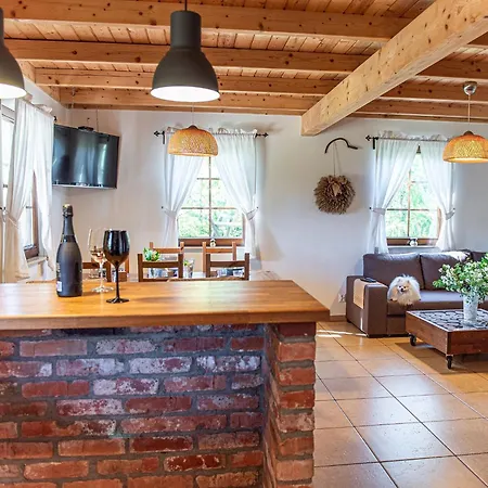 Dom wakacyjny Rajski Nad Jeziorem Radacz Borne Sulinowo