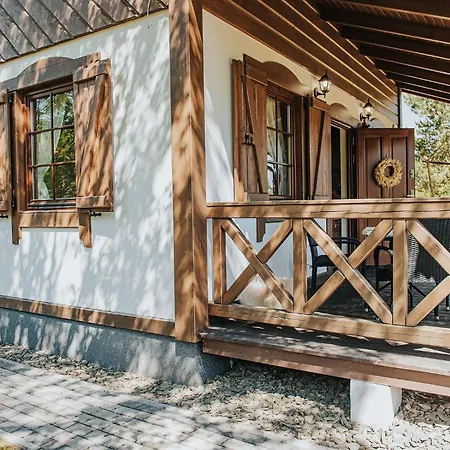 Nyaraló Rajski Nad Jeziorem Radacz Borne Sulinowo